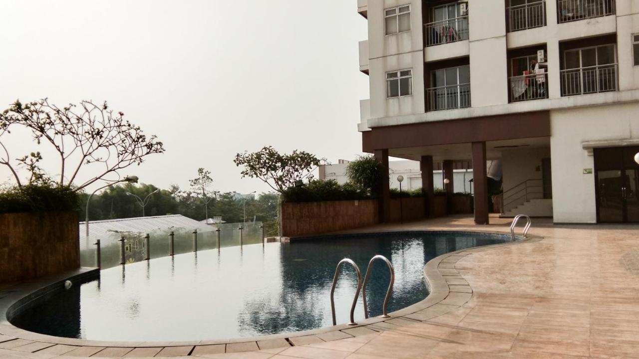 Fully Furnished Studio At Serpong Greenview Apartment By Travelio Tangerang Exterior foto